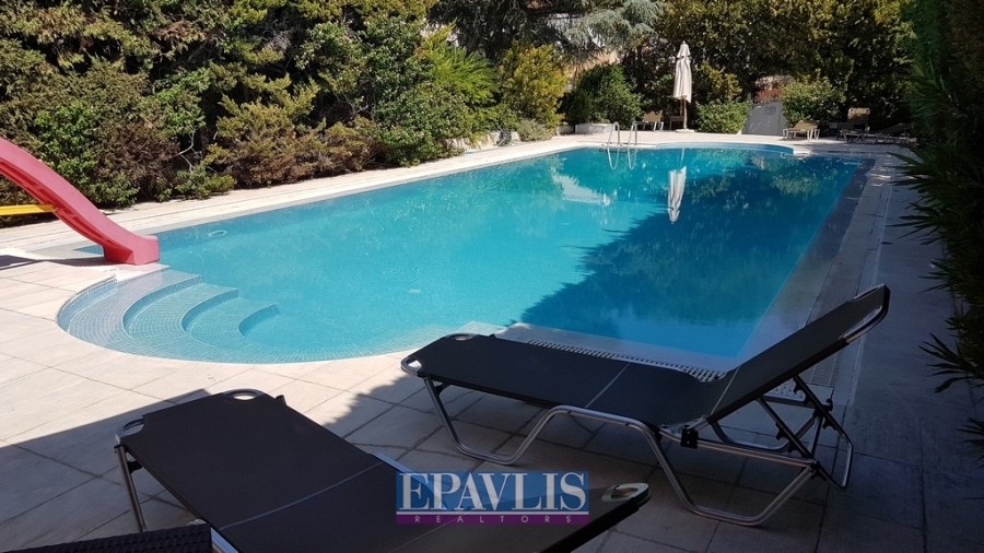 1229923, (For Rent) Residential Detached house || East Attica/Voula - 300 Sq.m, 4 Bedrooms, 3.500€
